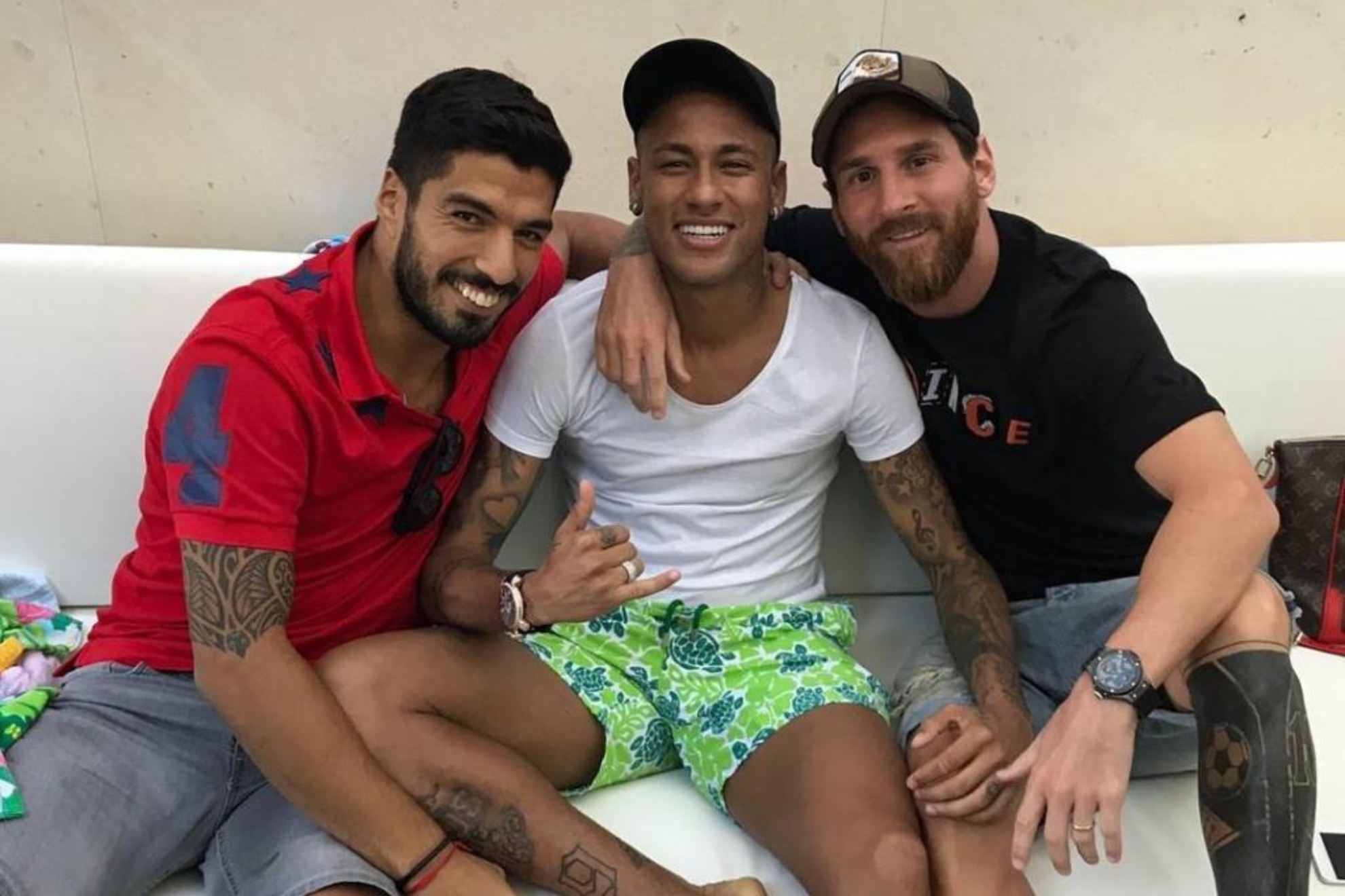 伊萨最近的 伊萨最近的